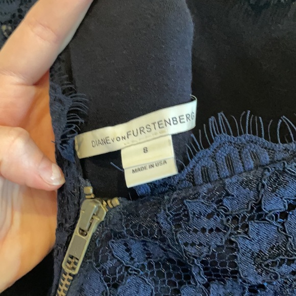 Diane von Furstenberg (US8) Zarita Navy Lace Dress, good condition - Picture 7 of 7